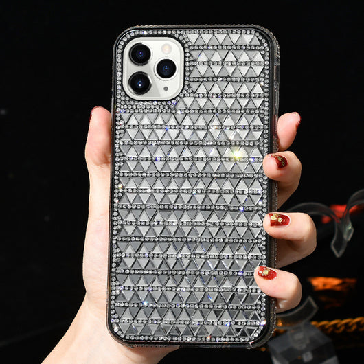 Funda de Celular Apple con Cristales de Diamante y Triángulo Geométrico - Image 6