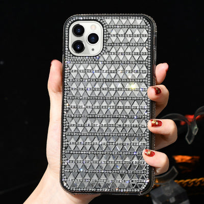 Funda de Celular Apple con Cristales de Diamante y Triángulo Geométrico - Image 3