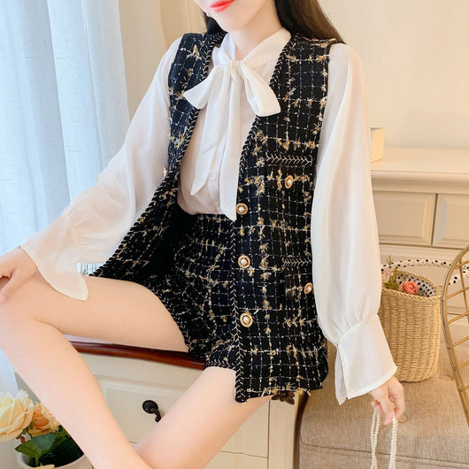 Conjunto de Tres Piezas: Blusa Chifón Aroma Delicado con Shorts - Image 10