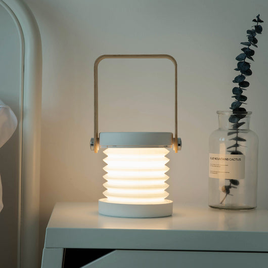 Luz Nocturna USB con Carga Inteligente y Diseño Minimalista - Image 4