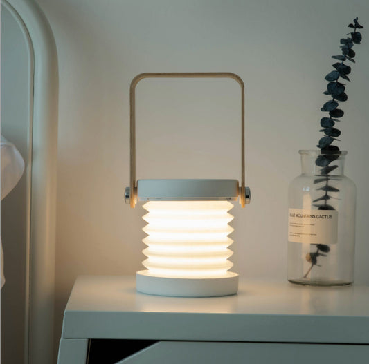 Luz Nocturna USB con Carga Inteligente y Diseño Minimalista