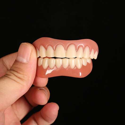 Carillas Dentales de Silicona Premium para Dientes Superiores e Inferiores - Image 9