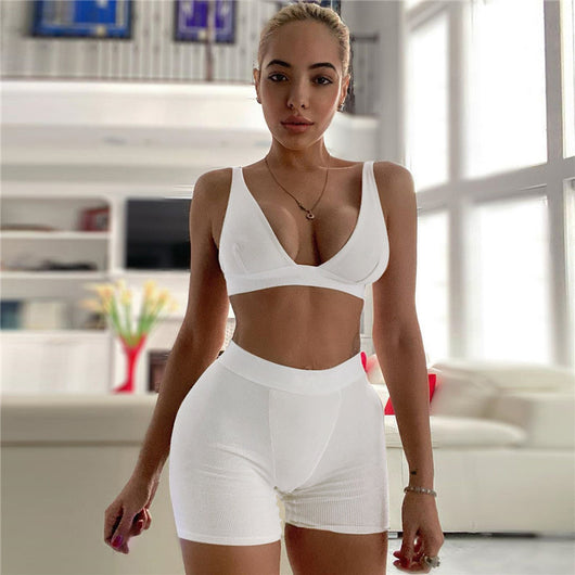 Conjunto Deportivo Yoga Dos Piezas: Chaleco Escote V y Pantalón Capri - Image 18