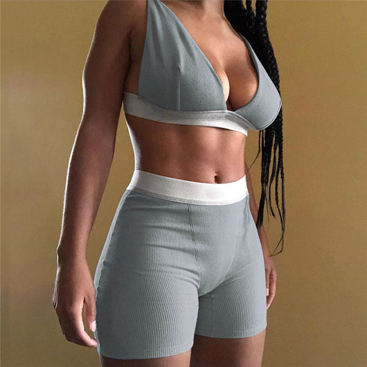 Conjunto Deportivo Yoga Dos Piezas: Chaleco Escote V y Pantalón Capri - Image 23