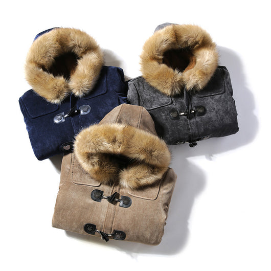 Abrigo de Cuero Gamuza para Hombre con Cuello Texturizado y Hebilla Decorativa - Image 3