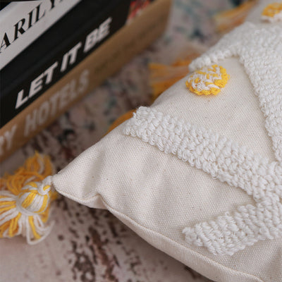 Funda de Almohada Geométrica Bordada a Mano con Borlas - Image 10