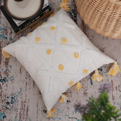 Funda de Almohada Geométrica Bordada a Mano con Borlas - Image 5
