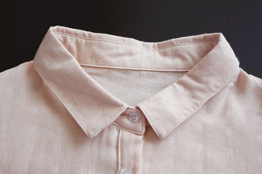Blusa Camisera Larga Coreana para Mujer con Detalles en Madera - Image 15