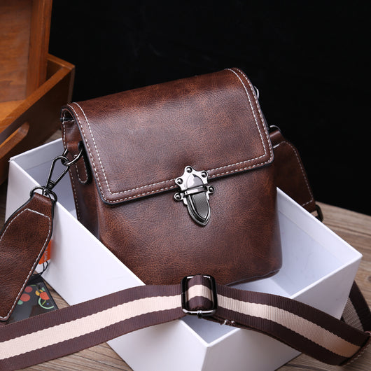 Bolsa Mensajera de Cuero para Celular - Estilo Versátil Todo Uso - Image 8