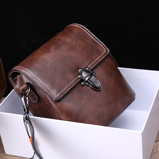 Bolsa Mensajera de Cuero para Celular - Estilo Versátil Todo Uso - Image 7