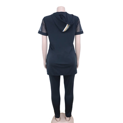 Conjunto de Dos Piezas: Camiseta Suelta y Pantalón Capri - Image 13