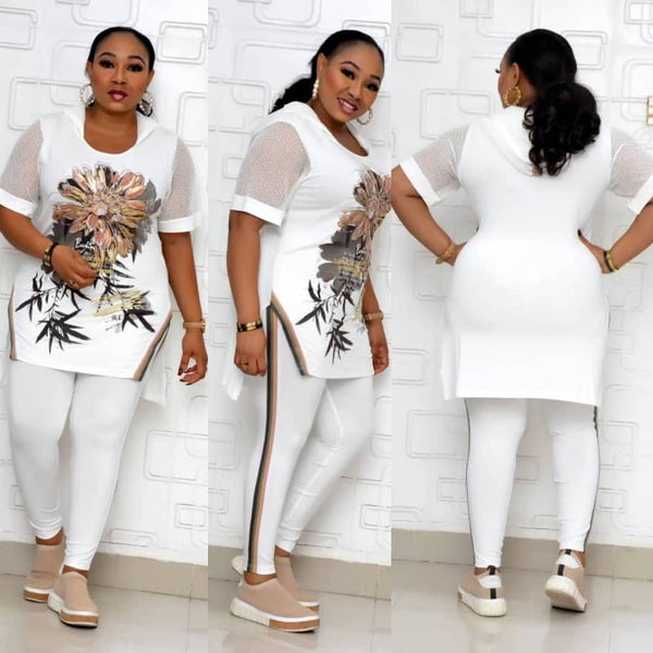 Conjunto de Dos Piezas: Camiseta Suelta y Pantalón Capri