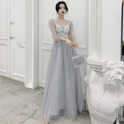 Vestido Gris para Dama de Honor - Image 12