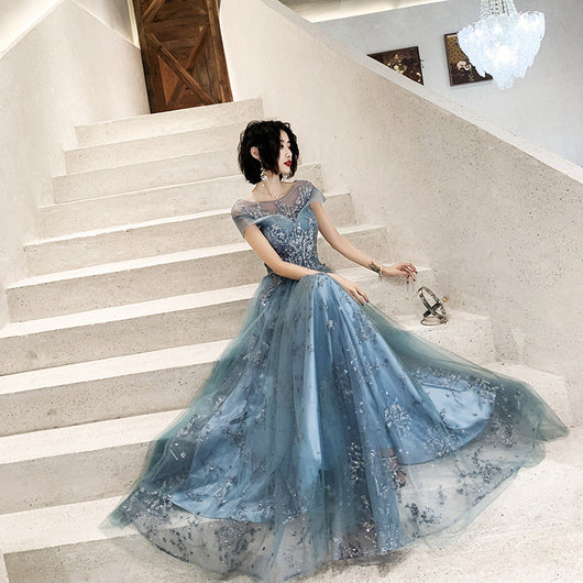 Vestido de Noche Elegante de Lujo con Detalles Estructurados - Image 15