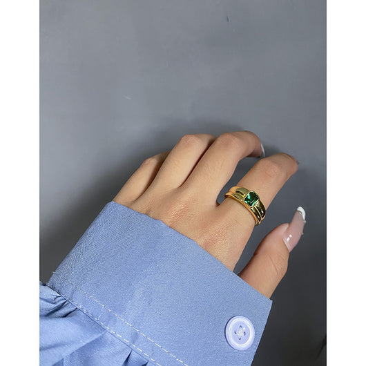 Anillo de Plata Esterlina con Circones Incrustados y Textura Brillante - Image 7