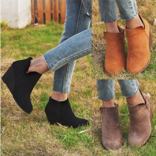 Botines Cuña Nude Elegantes - Estilo Moderno y Versátil