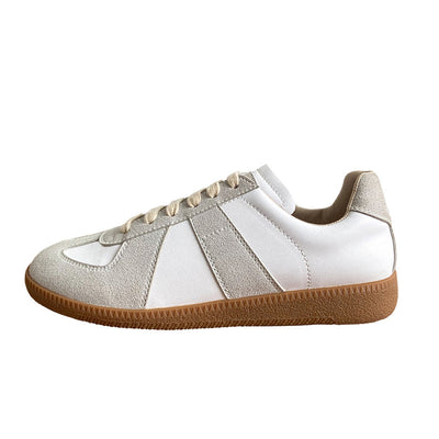 Zapatilla Blanca Clásica para Mujer con Aumento de Altura - Image 4