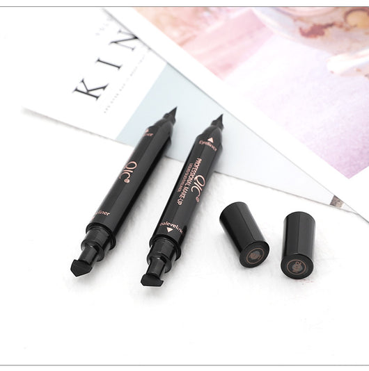 Delineador Líquido Waterproof con Punta Vibrato - Maquillaje de Celebridades - Image 19