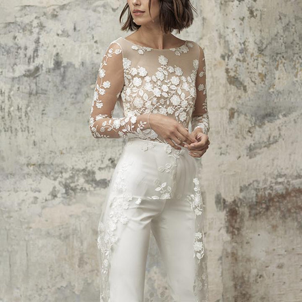 Jumpsuit Elegante de Encaje Transparente con Mangas Largas y Capa Superpuesta