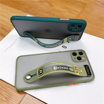 Funda iPhone con Botón de Color y Banda de Muñeca Compatible - Image 7