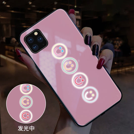 Funda para iPhone con Cara Sonriente y Flash LED Interactivo - Image 6