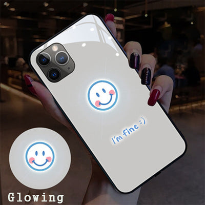 Funda para iPhone con Cara Sonriente y Flash LED Interactivo - Image 4