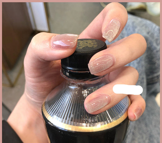 Esmalte de Uñas Efecto Ojo de Gato con Cristales de Té con Leche - Image 47