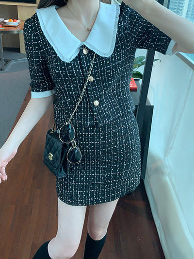 Blusa Retro Clásica Blanco y Negro con Falda Brillante para Mujer - Image 4