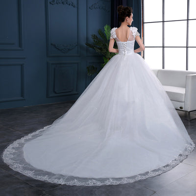 Vestido de Novia Elegante con Cola de Encaje Drapeado - Image 10