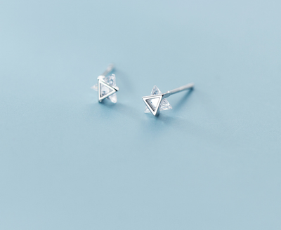 Aretes de Plata S925 Estilo Japonés con Diamantes - Triángulo Geométrico Personalizado - Image 11