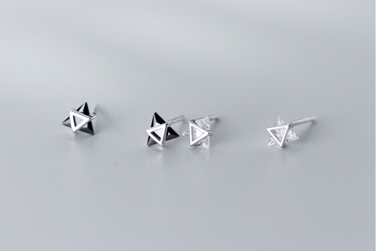 Aretes de Plata S925 Estilo Japonés con Diamantes - Triángulo Geométrico Personalizado - Image 12