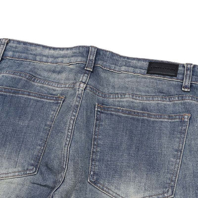 Jeans Slim Fit con Bordado de Mariposas y Detalles Desgastados - Image 3