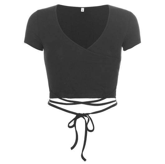 Playera Escotada con Cruces Laterales Efecto Reductor - Image 6