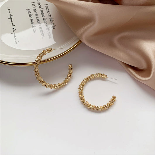 Aretes de Círculo Metálico Plata Aguja - Diseño Versátil para Mujer - Image 3