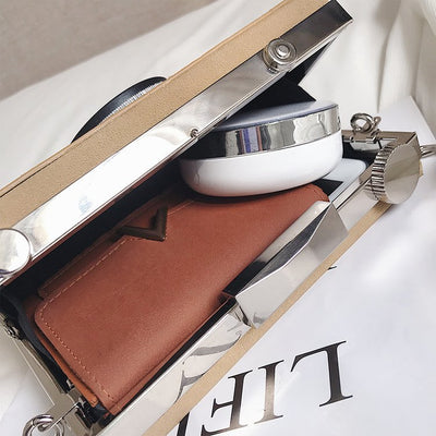 Bolso Bandolera Clutch con Diseño de Cámara en Ante - Estilo Único y Versátil - Image 25
