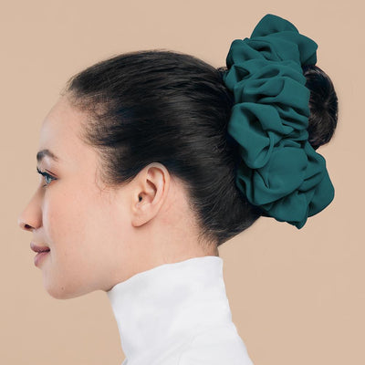 Coletero de Chifón Perla con Flor para el Cabello en Color Puro - Image 23