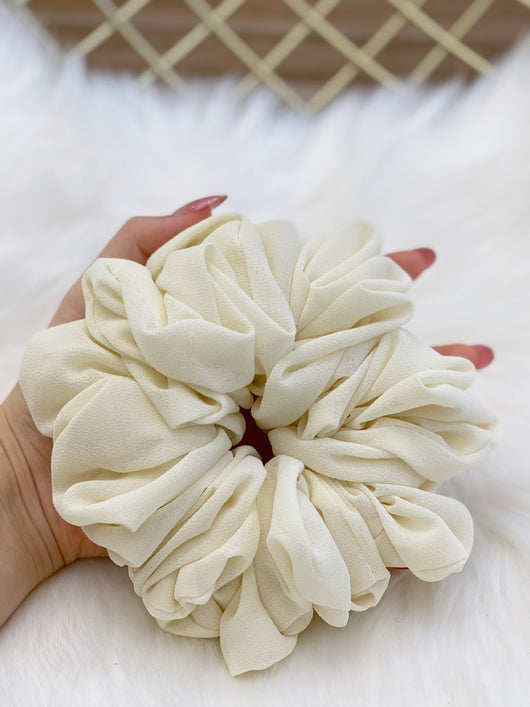 Coletero de Chifón Perla con Flor para el Cabello en Color Puro - Image 31