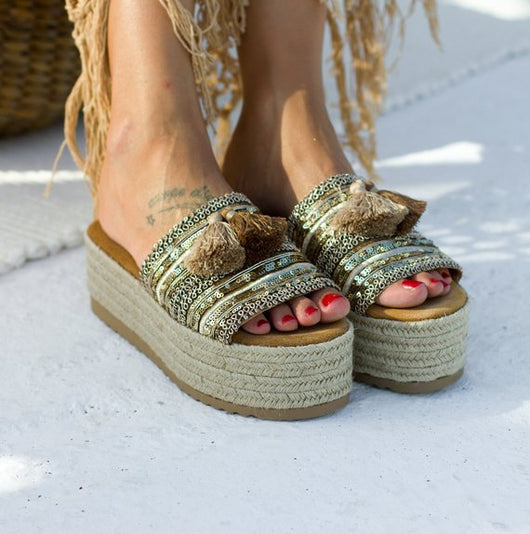 Sandalias y Pantuflas Huecas con Suela Gruesa para Mujer - Image 3
