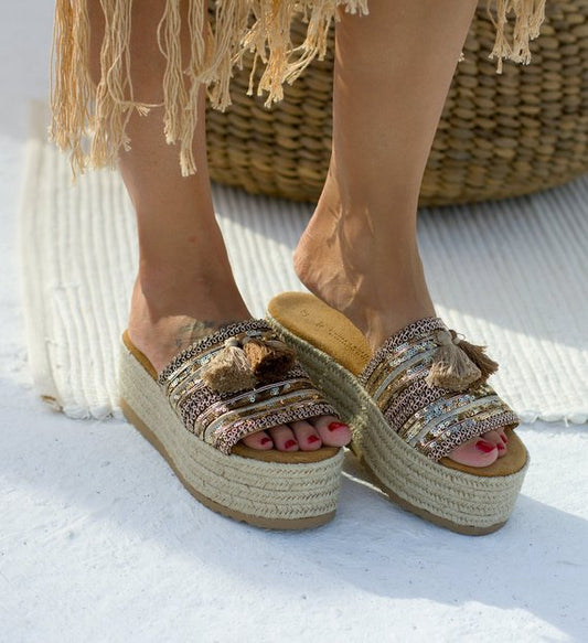 Sandalias y Pantuflas Huecas con Suela Gruesa para Mujer - Image 2