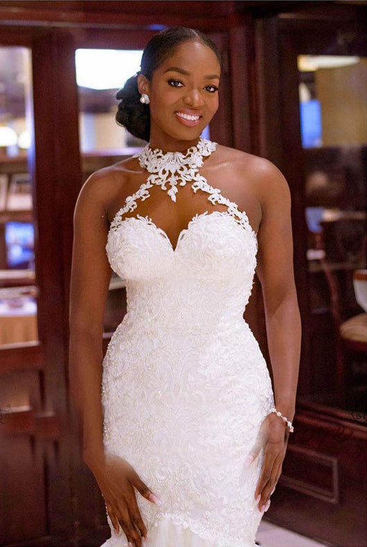 Vestido de Novia Sirena con Botones de Perla y Cola Espectacular - Image 5