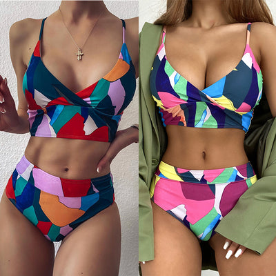 Traje de Baño Bikini Escotado con Estampado Geométrico