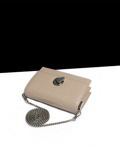 Bolso de Cuero Pequeño con Cadena - Bandolera Cuadrada para Mujer - Image 9