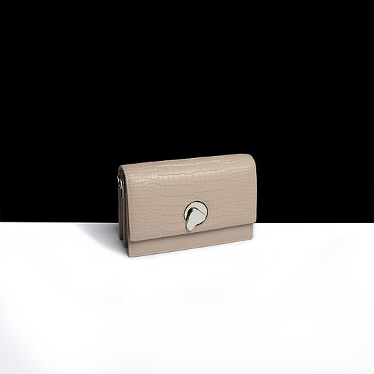 Bolso de Cuero Pequeño con Cadena - Bandolera Cuadrada para Mujer - Image 2
