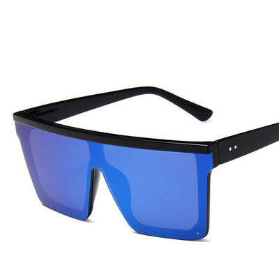 Oversize flat-top sunglasses with brown gradient lenses and a brown frame featuring a subtle leopard print. - Image 23