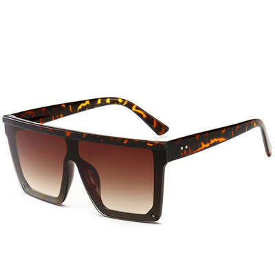 Oversize flat-top sunglasses with brown gradient lenses and a brown frame featuring a subtle leopard print. - Image 9