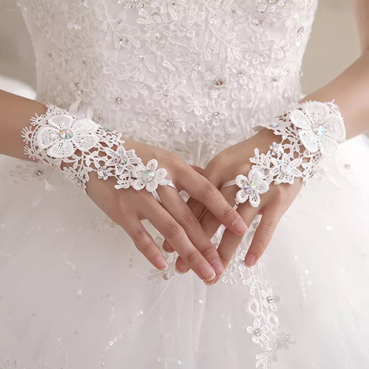 Accesorios Elegantes para Vestido de Novia - Colección Flowers Fashion - Image 6