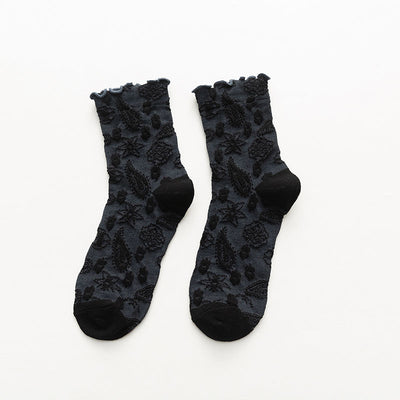 Calcetines Retro Japoneses de Encaje Media Caña para Otoño e Invierno - Image 3