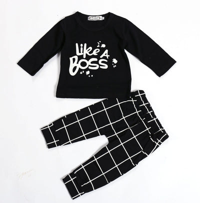 Conjunto de Dos Piezas Bebé LIKE A BOSS con Letras en Manga Larga - Image 9