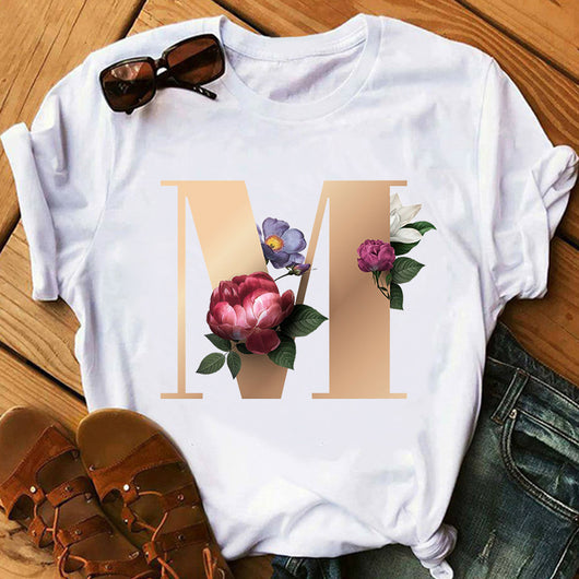Remera Estampada con 26 Letras Doradas para Mujer - Image 44