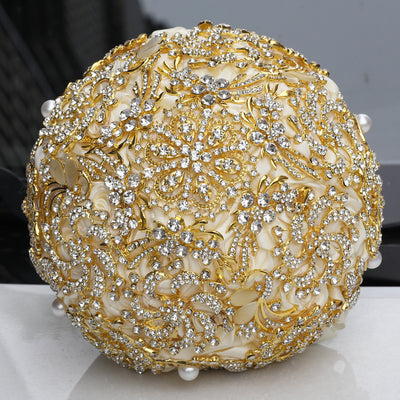 Ramo de Novia Dorado con Diamantes Completos y Strass, Estilo Europeo Hecho a Mano - Image 11